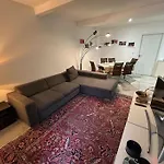 Spacieux 100m2 Avec 3 3 Sdb *