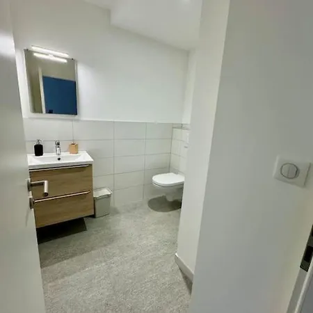 Spacieux 100m2 Avec 3 3 Sdb Apartmán